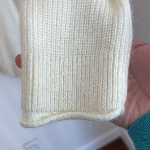 GAP Women's rabbit Hair V-Neck Cream knit classic warm holiday Sweater XL NWT - Picture 6 of 9